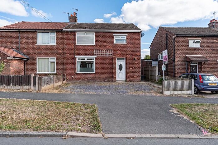 3 Bedroom Semi-detached House For Sale In Beech Lane, Northwich, CW8