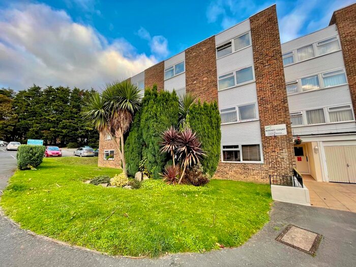 1 Bedroom Flat To Rent In Rodney Court, Anson Drive, Southampton, SO19