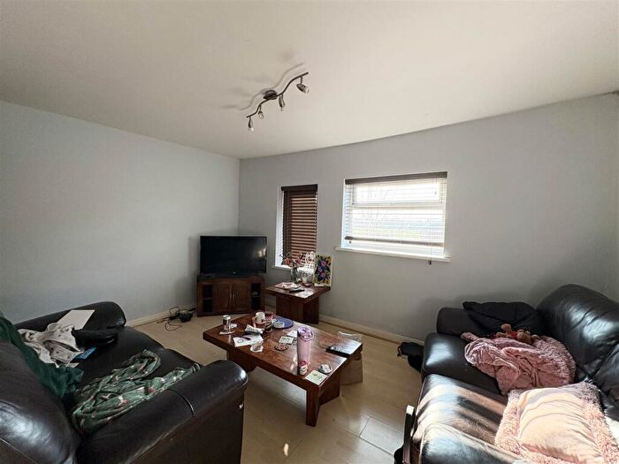 2 Bedroom Apartment To Rent In Loughborough Road, West Bridgford, Nottingham, NG2