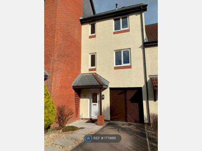 3 Bedroom Terraced House To Rent In River View, Chepstow, NP16