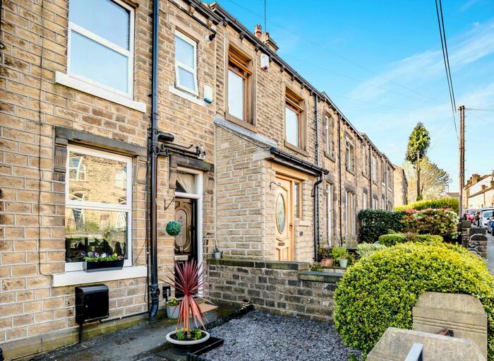 2 Bedroom Terraced House To Rent In Cowlersley Lane, Huddersfield, HD4