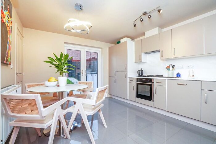 4 Bedroom Town House For Sale In Fletchers Way, Allerton Bywater, WF10