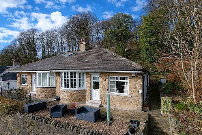 2 Bedroom Bungalow For Sale In Baildon Road, Baildon, Shipley, West Yorkshire, BD17