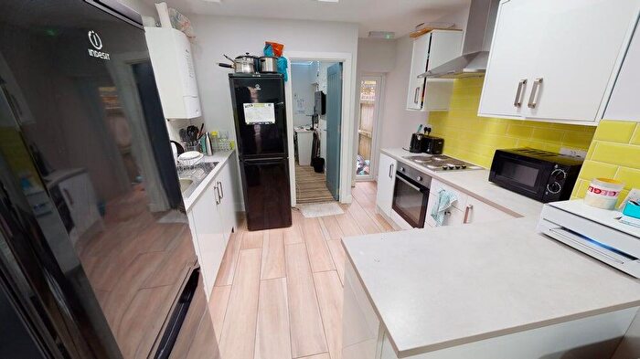 6 Bedroom House To Rent In George Road, Selly Oak, B29