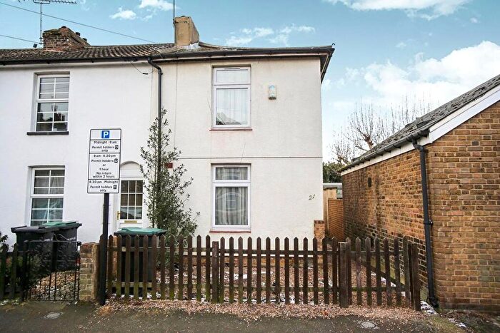 2 Bedroom End Of Terrace House To Rent In Spencer Street, Gravesend, Kent, DA11