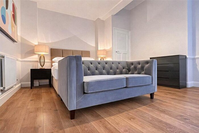 Studio To Rent In Devonshire Street, Fitzrovia, London, W1W