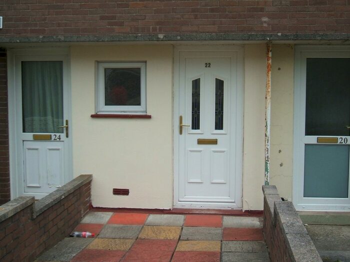 2 Bedroom Flat To Rent In Croft Coch Gardens, Bridgend, CF33