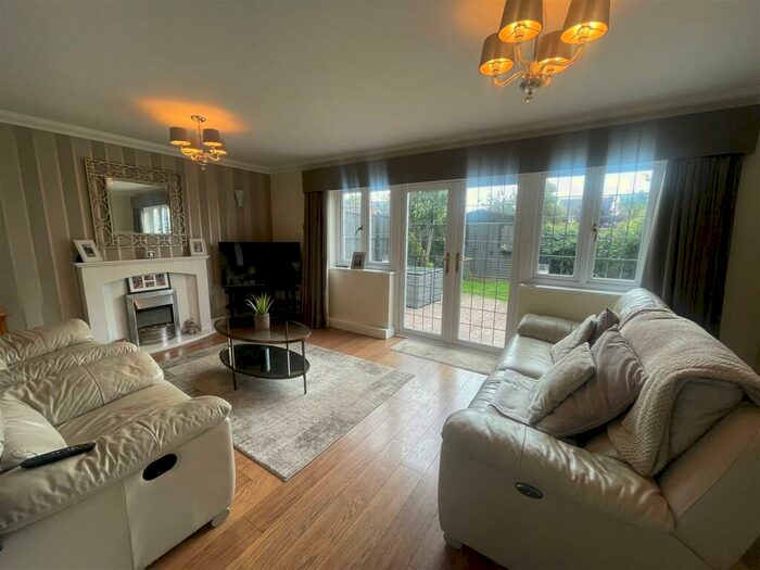 4 Bedroom House To Rent In Regent Close, Grays, RM16