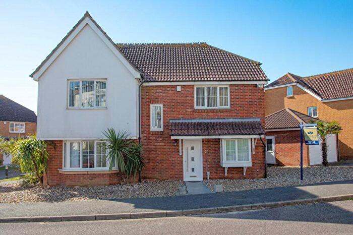 4 Bedroom Detached House For Sale In Alexandra Corniche, Hythe, Kent, CT21