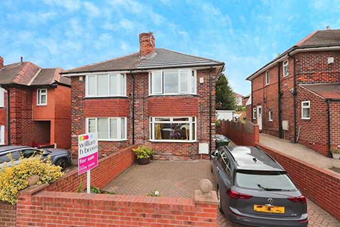 3 Bedroom Semi-detached House For Sale In Redbrook Road, Barnsley, S75