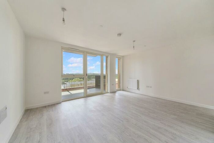 1 Bedroom Apartment To Rent In Shearwater Drive London, NW9