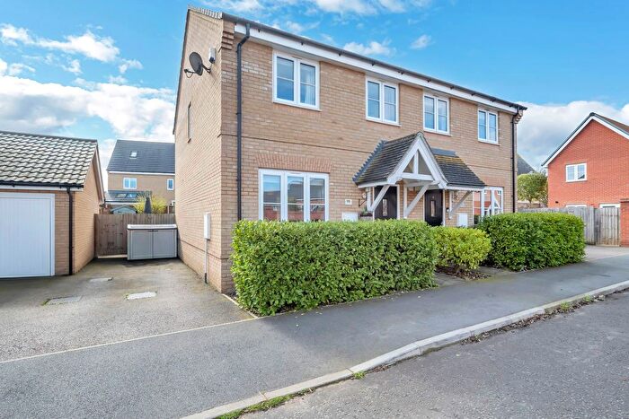 3 Bedroom Semi Detached House For Sale In Myrtlewood Road, Bury St. Edmunds, IP32