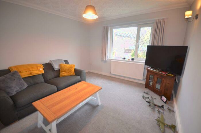 1 Bedroom Flat To Rent In Curlew Close, Oswaldtwistle, BB5