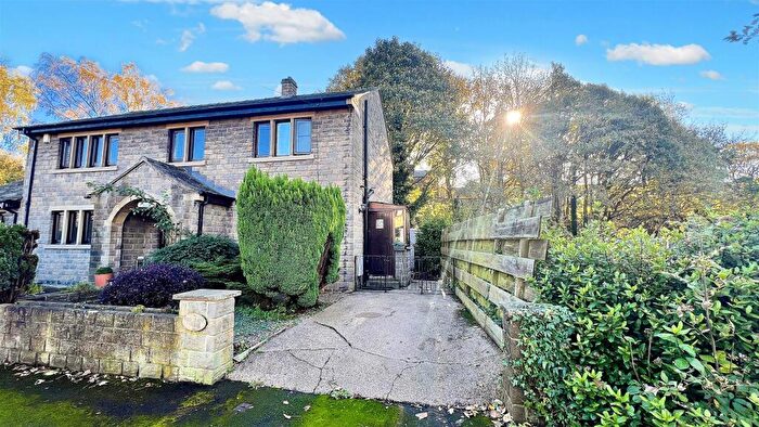 2 Bedroom Semi-Detached House To Rent In Sunnybank, Denby Dale, Huddersfield, HD8