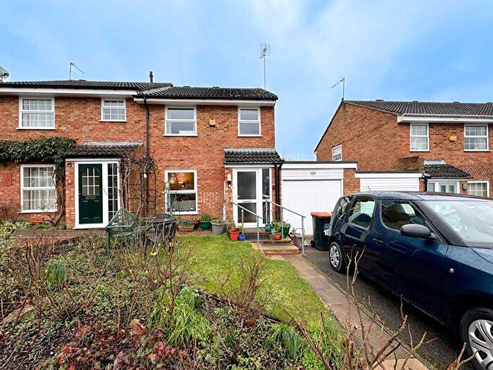 3 Bedroom Semi-Detached House For Sale In Lomond Drive, Linslade, LU7