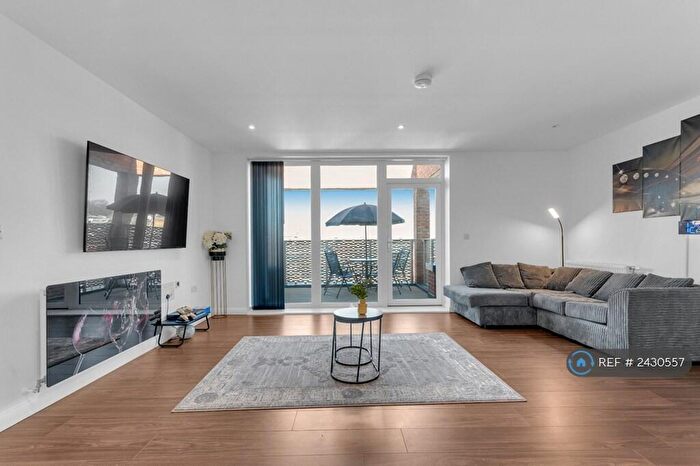 2 Bedroom Flat To Rent In Dartford, Dartford, DA1