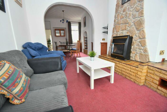 3 Bedroom House To Rent In Cwmdare Street, Cathays, Cardiff, CF24