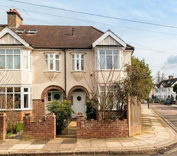 4 Bedroom Property To Rent In Poulett Gardens, Twickenham, TW1