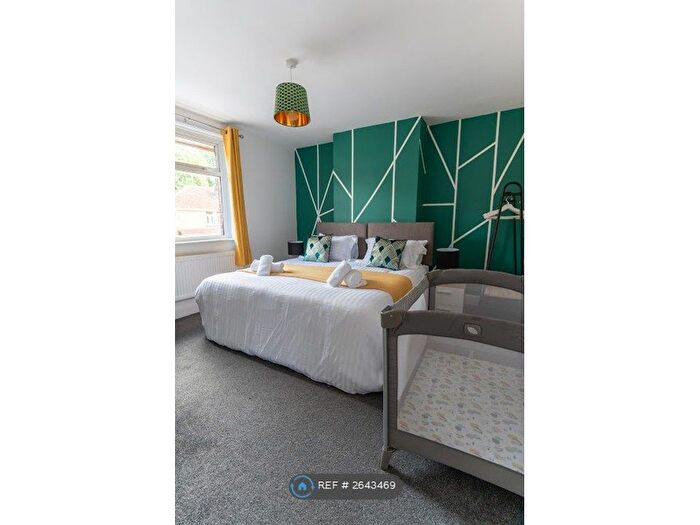 3 Bedroom End Of Terrace House To Rent In Percy Road, Southampton, SO16