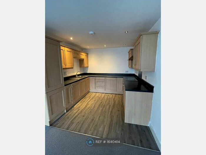 2 Bedroom Flat To Rent In Cantilever Gardens, Warrington, WA4