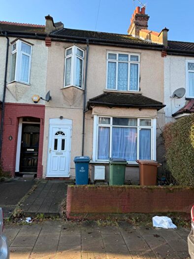 4 Bedroom Terraced House To Rent In Rosslyn Crescent, Harrow, Middlesex, HA1