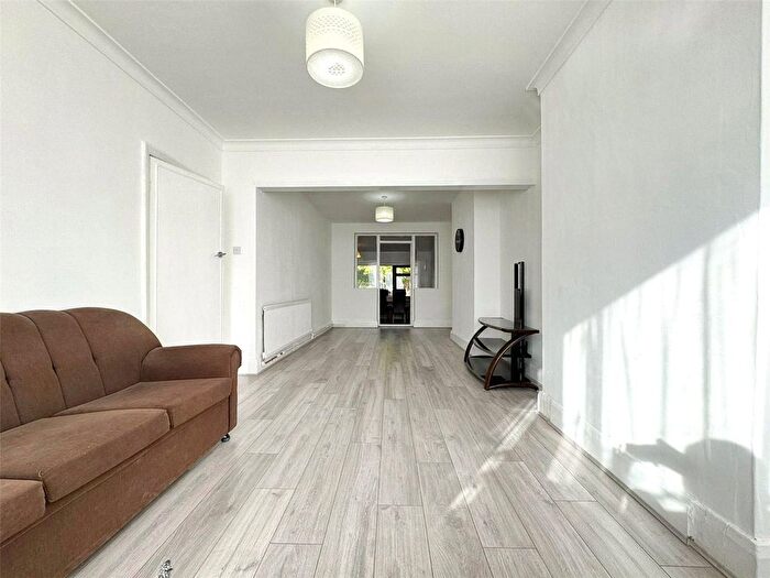 3 Bedroom Detached House To Rent In Hiliary Gardens, Stanmore, Middlesex, HA7