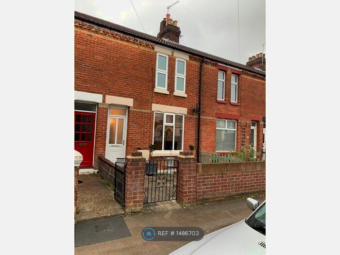 3 Bedroom Terraced House To Rent In The Crescent, Eastleigh, SO50