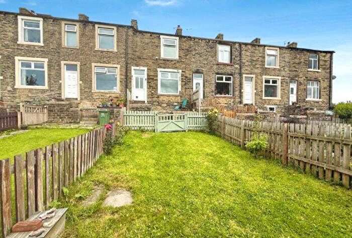 2 Bedroom Terraced House For Sale In Mostyn Avenue, Earby, Barnoldswick, Lancashire, BB18