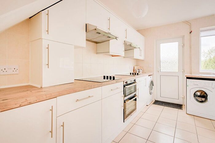 1 Bedroom Property To Rent In Kent Avenue, Canterbury, CT1