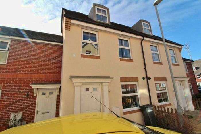 3 Bedroom Terraced House To Rent In Old College Walk, Cosham, PO6