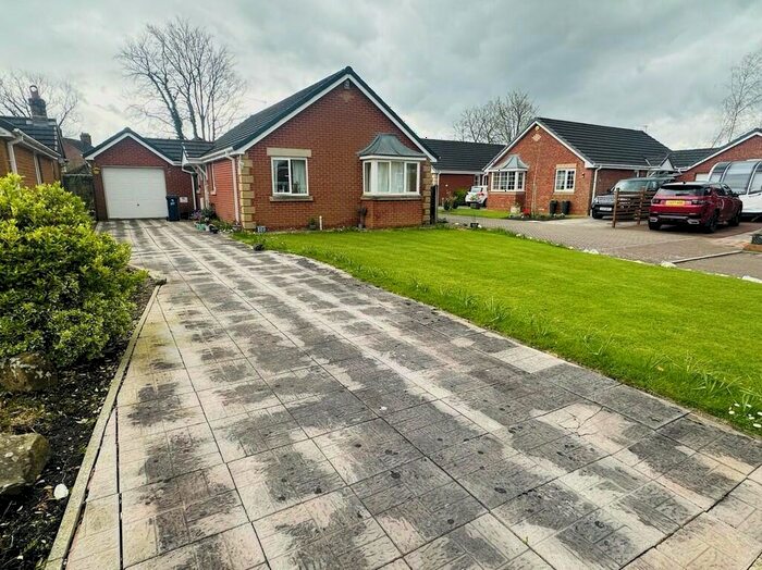 2 Bedroom Detached Bungalow For Sale In Lanchester Court, Leyland, PR26