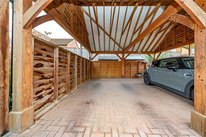 3 Bedroom Detached House For Sale In Parsonage Close, Hermitage Park, Maidstone, ME16