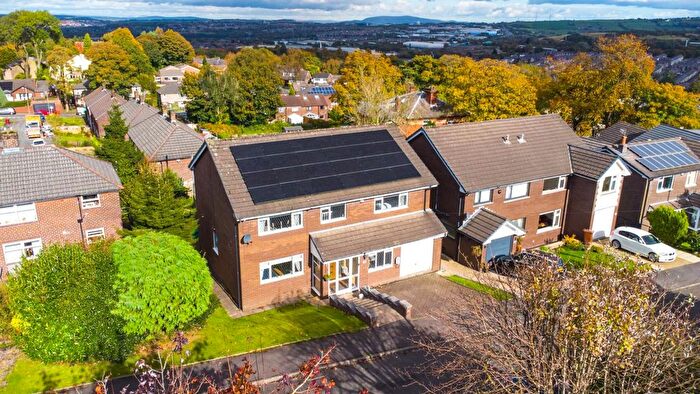 4 Bedroom Detached House For Sale In Sunnymere Drive, Darwen, BB3