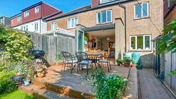 4 Bedroom Semi-Detached House To Rent In Aldrington Avenue, BN3