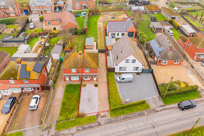 2 Bedroom Semi Detached House For Sale In Jerusalem Road, Skellingthorpe, Lincoln, Lincolnshire, LN6