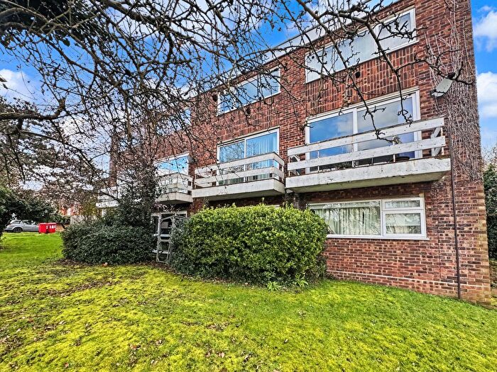 2 Bedroom Flat To Rent In Park North, Ipswich, IP4