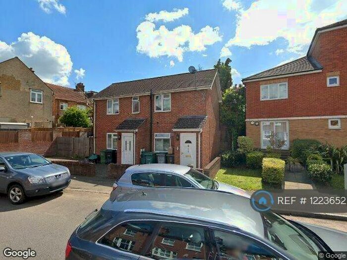 1 Bedroom Maisonette To Rent In Camp Road, St. Albans, AL1
