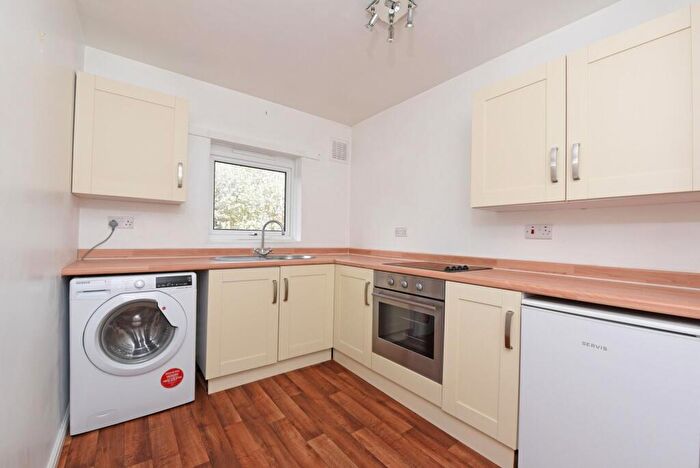 1 Bedroom Maisonette To Rent In Burrell Road, Frimley, GU16