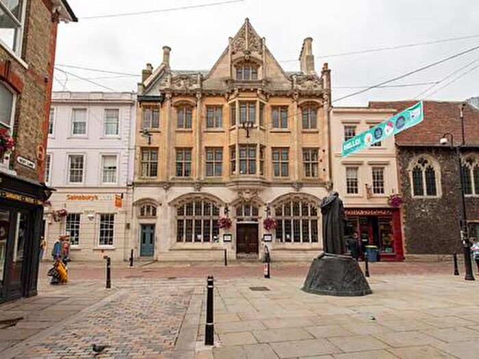 2 Bedroom Flat To Rent In The Kingsbridge Apartments, High Street, Canterbury, CT1