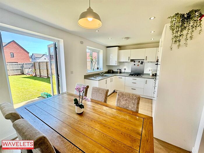 3 Bedroom Semi Detached House For Sale In Askham Way, Waverley, S60