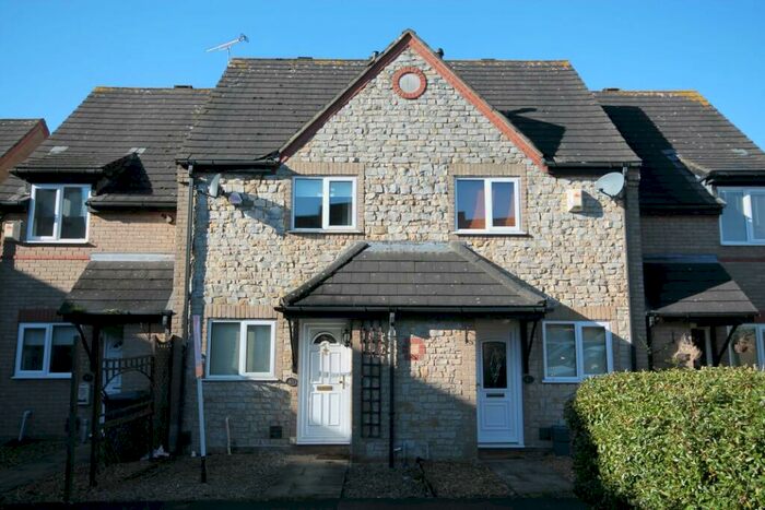 2 Bedroom House To Rent In Hay Leaze, Yate, BS37