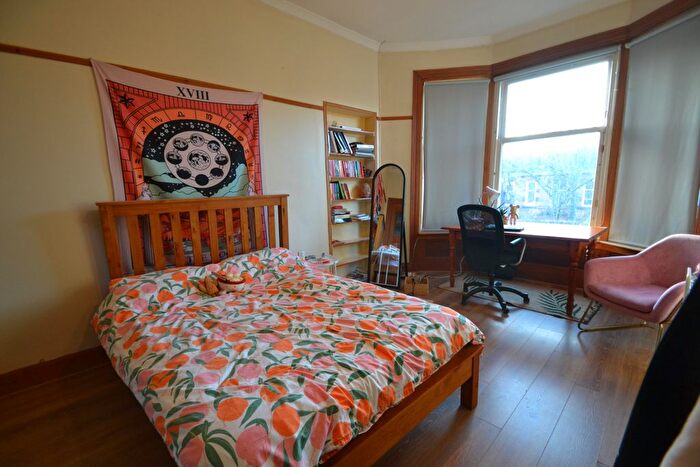 2 Bedroom Flat To Rent In /, Dudley Drive, Glasgow, G12