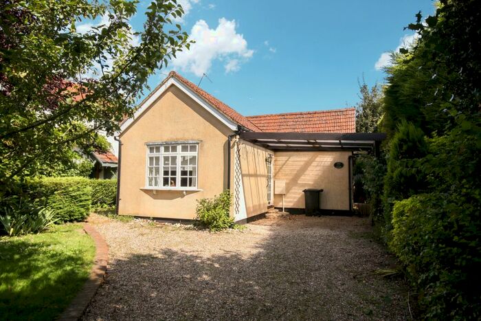 3 Bedroom Detached Bungalow For Sale In Spring Elms Lane, Little Baddow, Chelmsford, CM3
