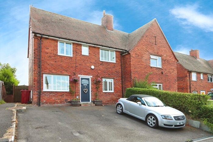 3 Bedroom Semi-Detached House For Sale In Sheffield Road, Killamarsh, Sheffield, Derbyshire, S21