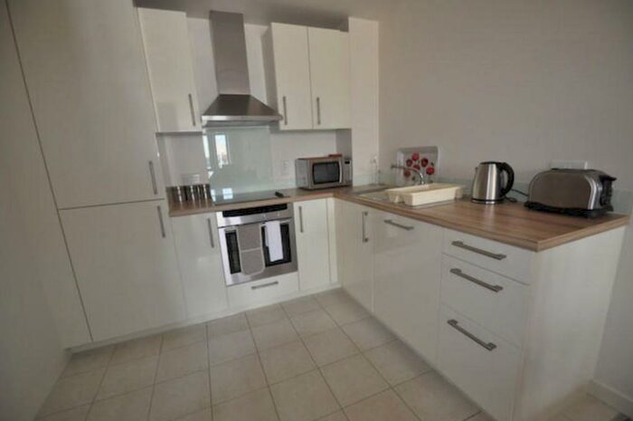 1 Bedroom Apartment For Sale In Woden Street, Manchester, M5