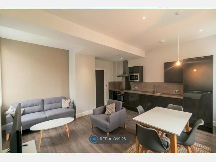 2 Bedroom Flat To Rent In Water Street, Liverpool, L2
