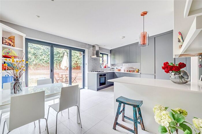 4 Bedroom Terraced House To Rent In Imperial Square, London, SW6