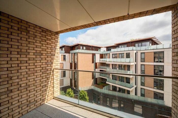 2 Bedroom Flat To Rent In Quebec Way, Canada Water, London, SE16