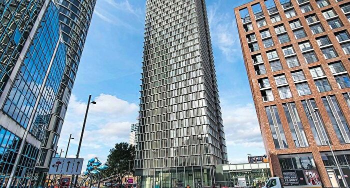 1 Bedroom Flat For Sale In Stratosphere Tower, Great Eastern Road, London, E15