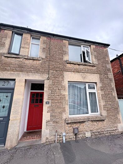 3 Bedroom Semi-Detached House To Rent In Parkfields, Chippenham, SN15